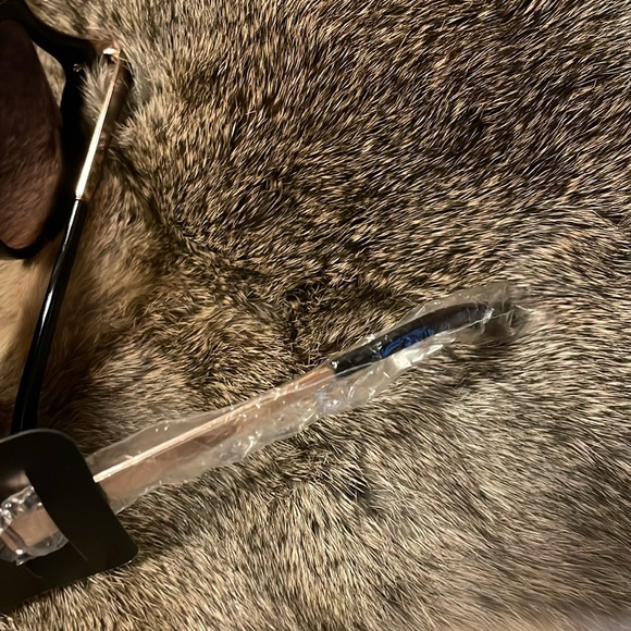 New York and Company Oversized Sunglasses with Gold Hardware - Picture 3 of 4